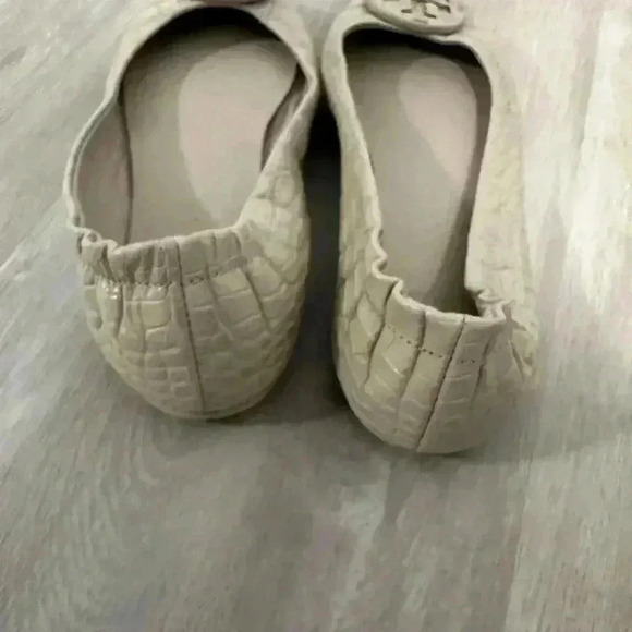 Tory Burch Reva Ballet Flats Cream Croc Embossed Leather Size 5M - Picture 6 of 9